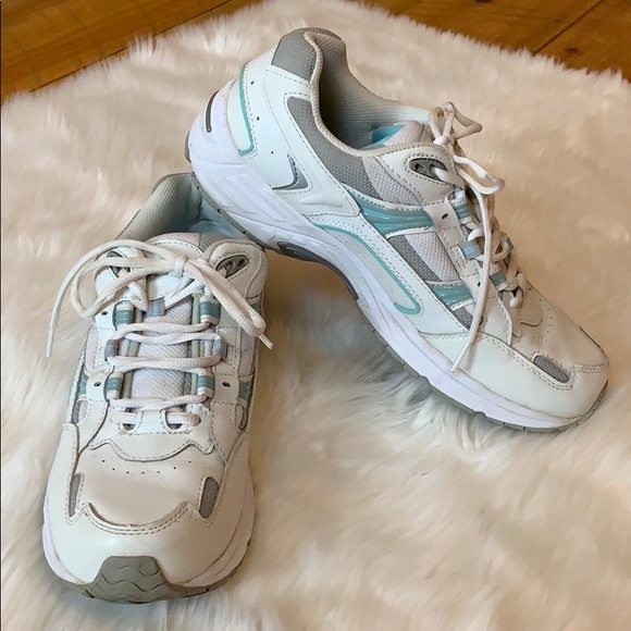 Vionic Shoes | Vionic Womens Walker Athletic Shoes Size White | Poshmark